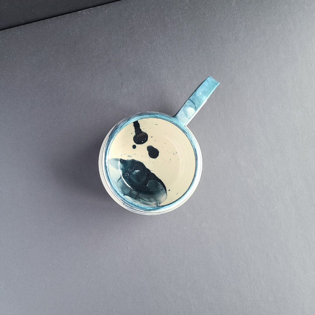 Blue mug