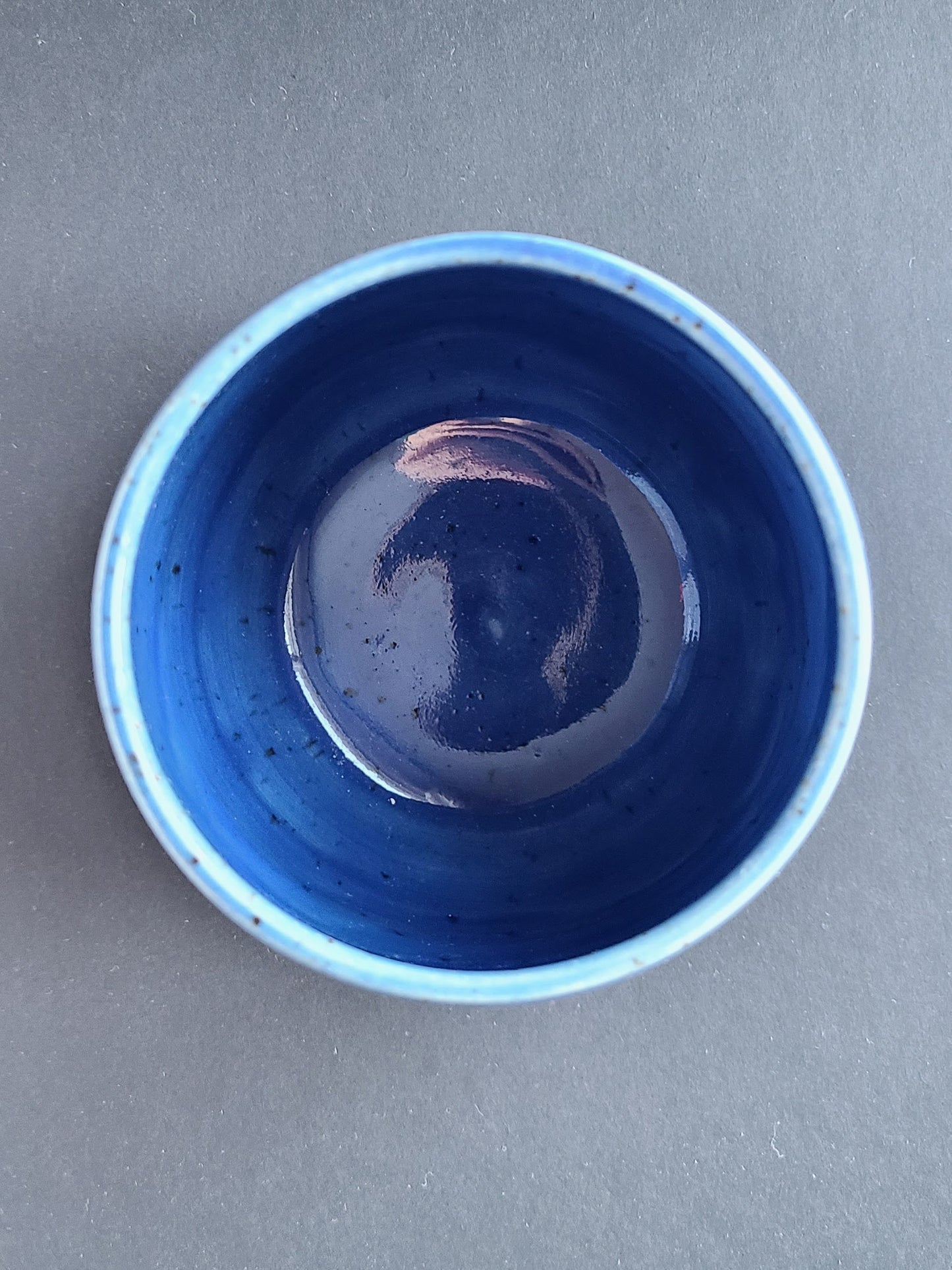 Gobelet bleu et rose