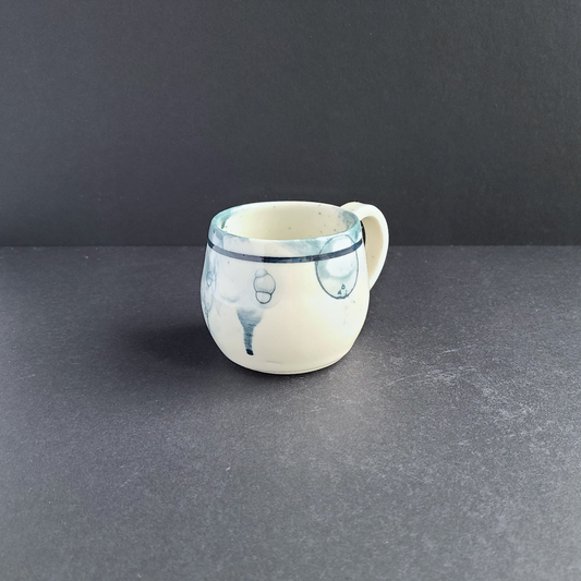 Tasse espresso bleue avec anse