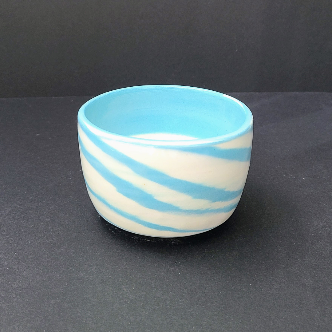 Tasse marbrée bleu
