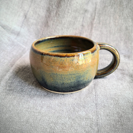 Mug with red variation