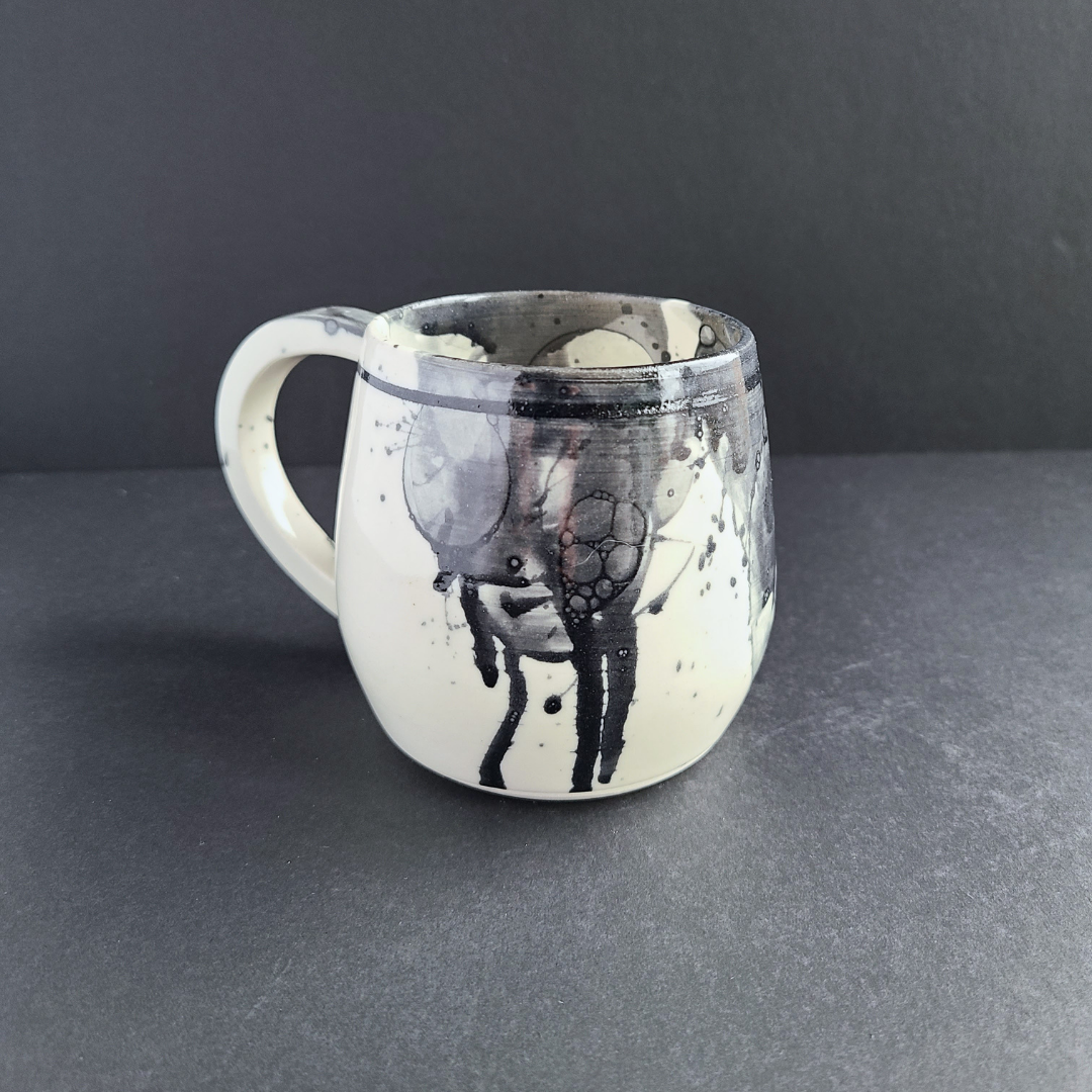 Black mug