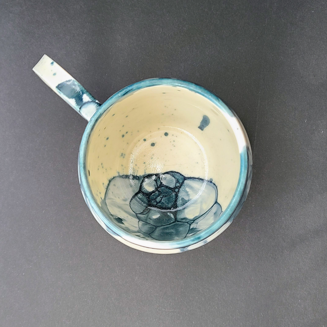 Blue mug